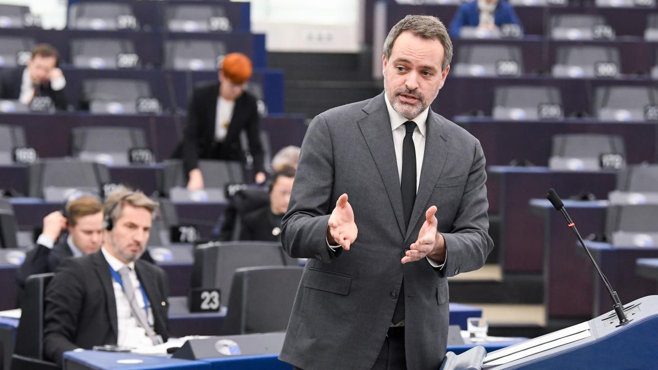 René Repasi, en tysk socialdemokratisk EU-parlamentariker, under onsdagens debatt. 