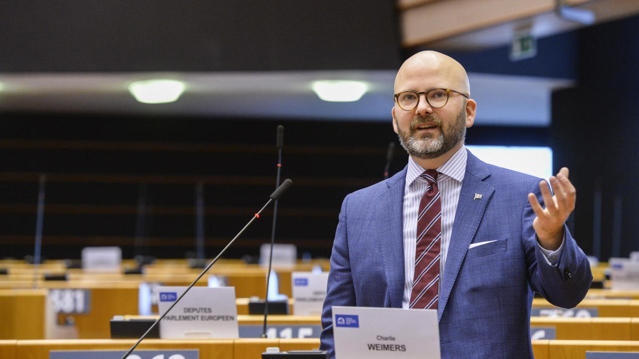 Europaparlamentarikern och Sverigedemokraten Charlie Weimers vill att EU närmar sig Taiwan och ingår ett gemensamt investeringsavtal med landet.
