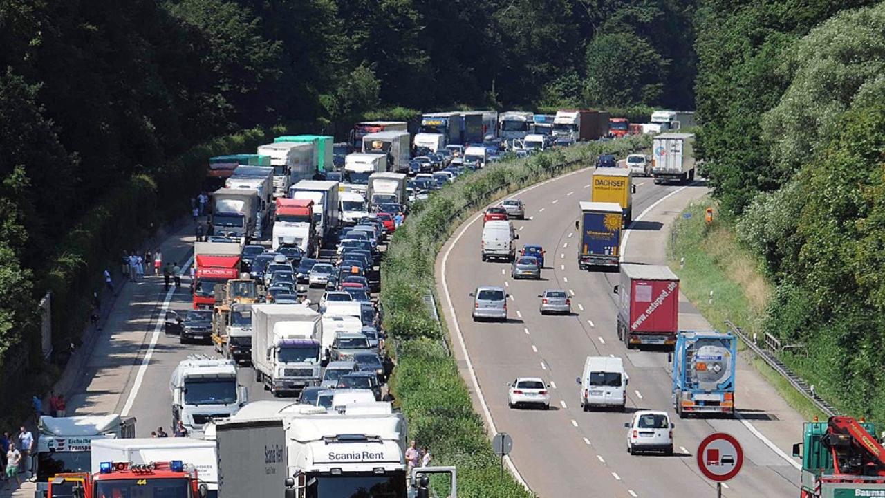 Bilköer i Tyskland. Arkivbild.