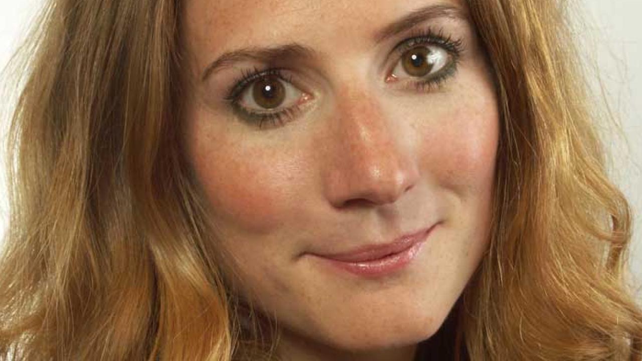 Kristdemokraterna Caroline Szyber (bilden) och Ebba Busch Thor: Europa har inte råd att förlora kampen mot traffickingligorna.  