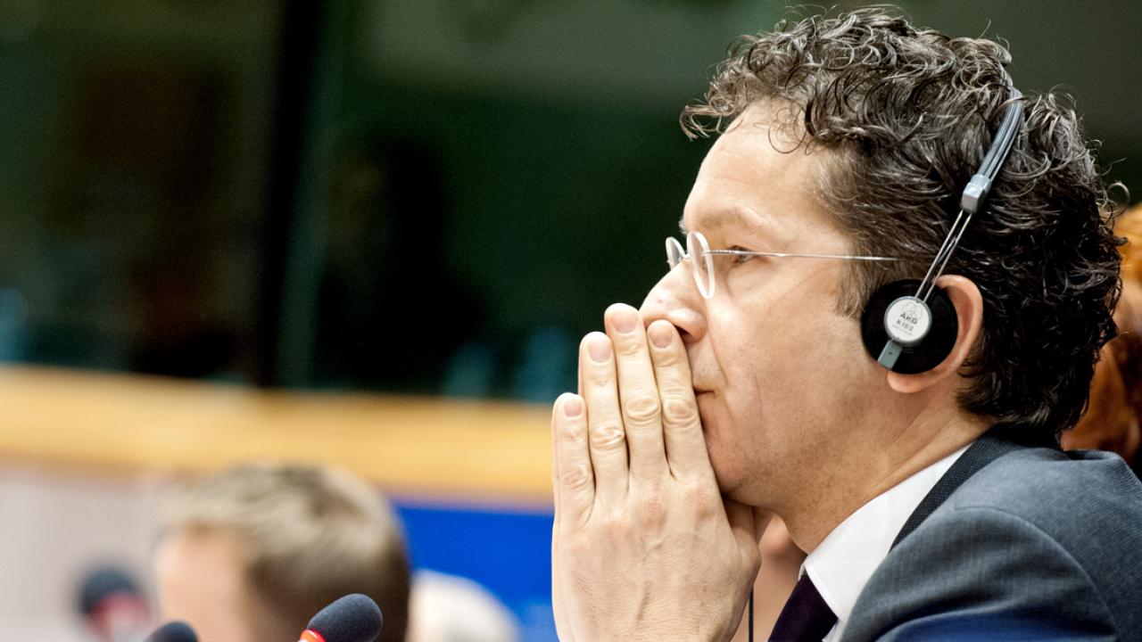Ordföranden för eurogruppen Jeroen Dijsselbloem svarar på frågor i EU-parlamentets ekonomiutskott på torsdagen.