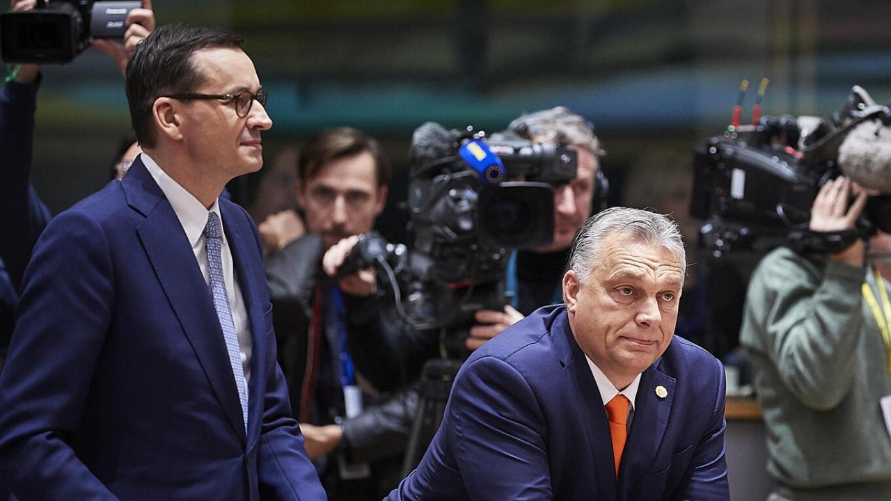 Polens premiärminister Mateusz Morawicki och Ungerns dito Viktor Orbán. Arkivbild.