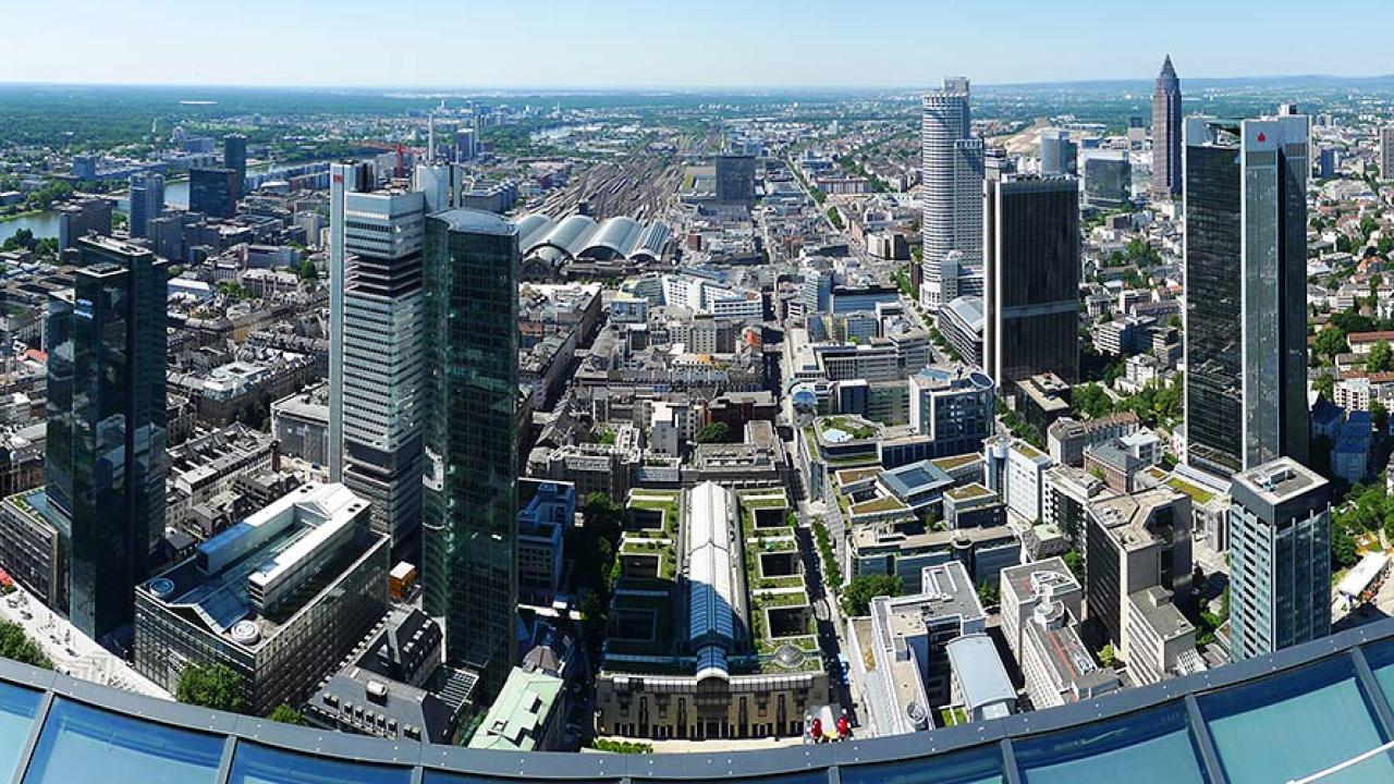 Finanskvarteren i tyska Frankfurt där såväl många storbanker som Europeiska centralbanken har kontor. Arkivbild.