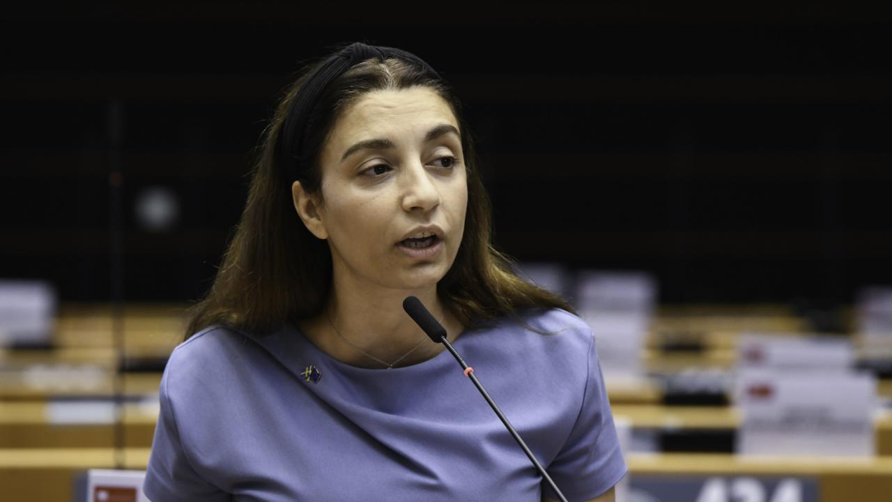 – Vi socialdemokrater har stora förväntningar på EU-kommissionens förslag till migrations- och asylpaket. Det måste vara slut på att vissa länder kan frångå sin del av ansvar - jag förväntar mig att dessa ska få strypt ekonomiskt stöd, skriver Evin Incir (S). Arkivbild.