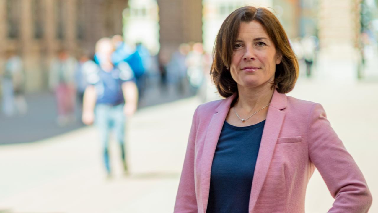 Statsminister Löfvens och EU-minister Lindes hanterande av EU-frågor har tyvärr inneburit snart fyra förlorade år för Sveriges EU-samarbete, skriver Moderaternas Karin Enström (i bild). 