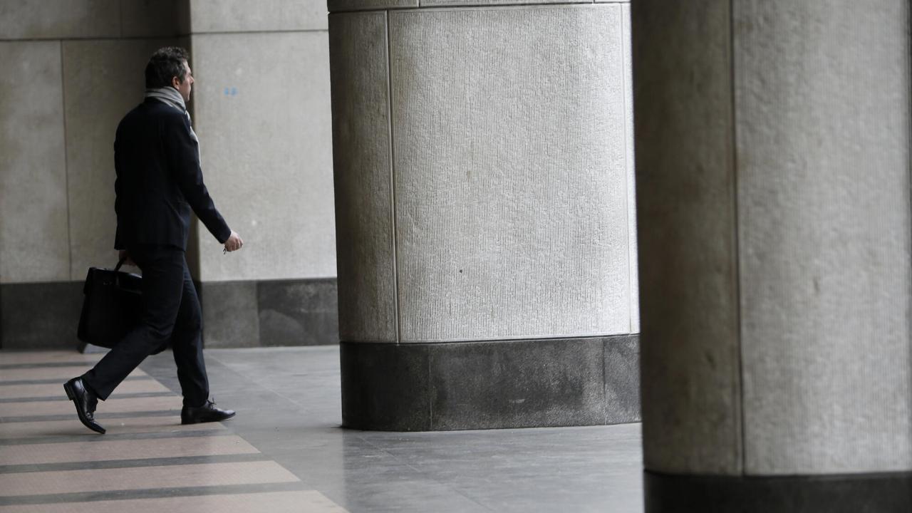 EU-institutionernas integritet och anseende står på spel när EU-personal alltför oreglerat går över till den privata sektorn, anser EU:s revisorer. 