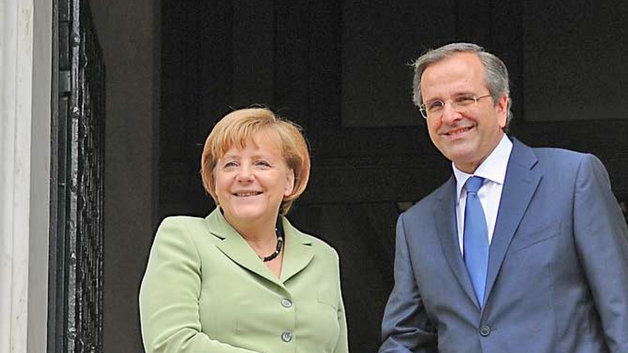 Tysklands förbundkansler Angela Merkel och Greklands premiärminister Antonis Samaras vid ett tidigare möte i höst. Arkivbild.