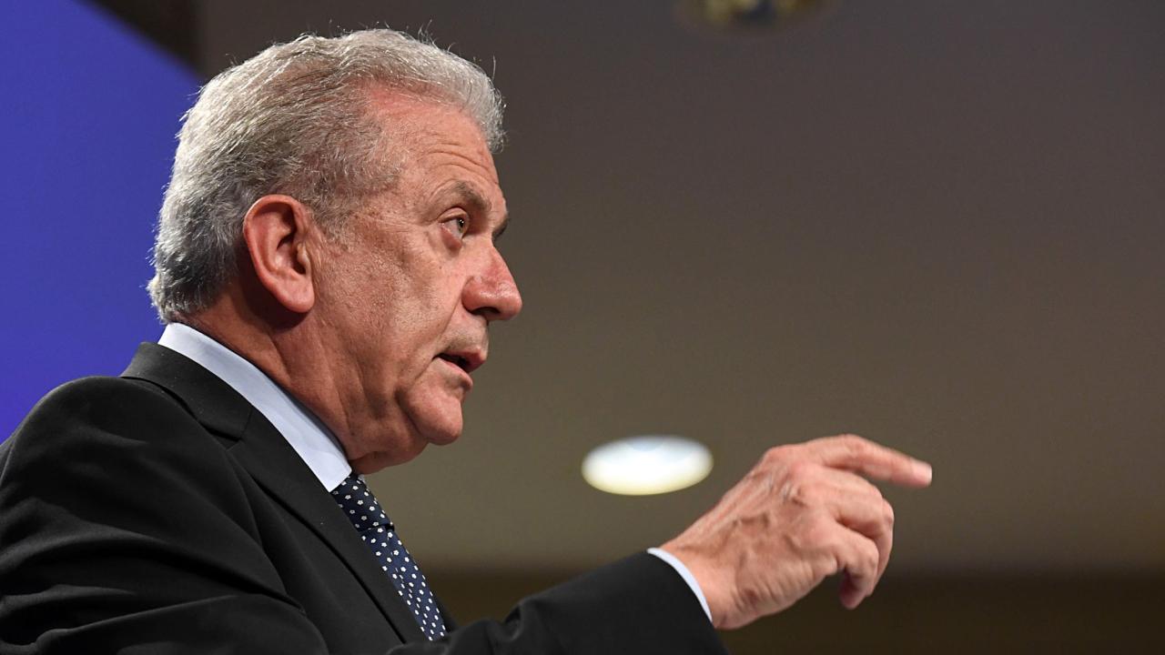 EU:s migrationskommissionär Dimitris Avramopoulos. Arkivbild.