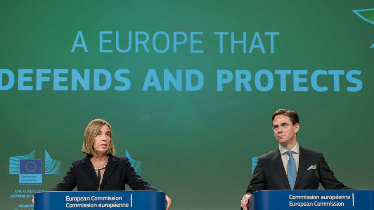 EU-kommissionärer Federica Mogherini och Jyrki Katainen. 