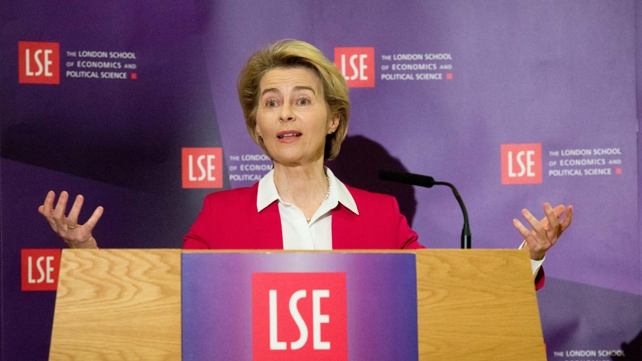 EU-kommissionens ordförande Ursula von der Leyen under onsdagens tal vid LSE i London. 