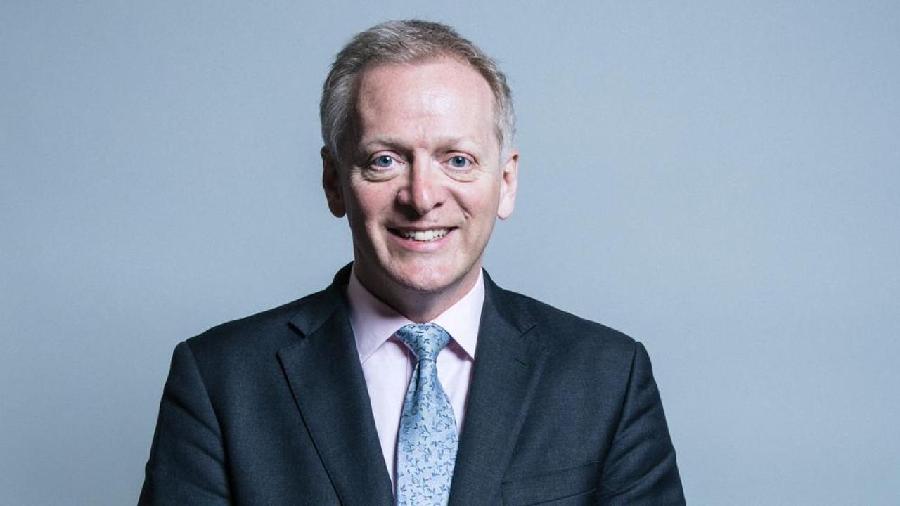 Den brittiske ministern Philip Lee är missnöjd med hur premiärminister May förhandlar om brexit. Bilden har beskurits. 