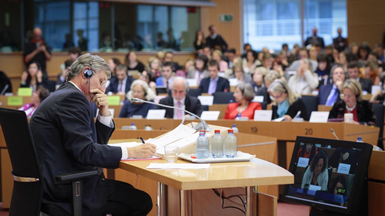 Europaparlamentets är rådgivande i att utse en ny EU-kommissionär, denna gång Tonio Borg från Malta. 