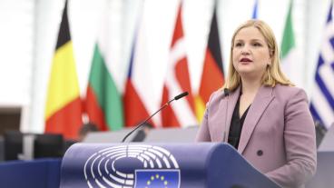 EU-parlamentariker Arba Kokalari (M) är en av två ansvariga för resolutionen som går till omröstning på onsdagen.