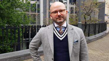 Charlie Weimers är Sverigedemokraternas tredje namn på EU-vallistan.