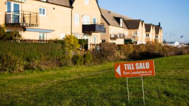 EU-kommissionen har sedan 2011 lyft ett varningens finger för den svenska bostadsmarknaden och den höga privata skuldsättningen. Arkivbild.