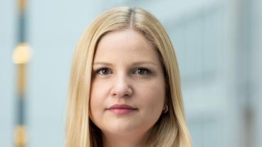 Europaparlamentariker Arba Kokalari (M) vill att Sverige, inför sitt EU-ordförandeskap 2023, driver på för att EU ska anta Istanbulkonventionen mot kvinnovåld.