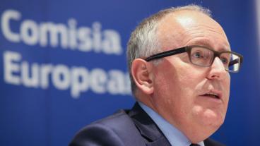 Vi har en ny webbsida där vem som helst kan skriva till kommissionen med en idé för att minska krånglet eller förbättra ett utkast till lagstiftning, och kommissionen svarar på alla synpunkter som kommer in. Det skriver Frans Timmermans, EU-kommissionens förste vice ordförande. 