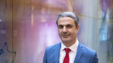 Näringsminister Ibrahim Baylan (S) säger ja till en europeisk industripolitik men nej till protektionism.