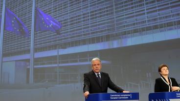 EU-kommissionärerna Dimitris Avramopoulos och Kristalina Georgiev.