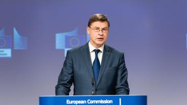 – SURE-initiativet har haft stor betydelse för människors möjligheter att behålla sina jobb och företagens förmåga att hålla sig flytande under krisen, säger EU-kommissionens verkställande vice ordförande Valdis Dombrovskis.