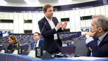 Vi behöver ett paradigmskifte för att EU ska bli mer handlingskraftig, tycker den tyske kristdemokraten Sven Simon.