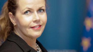 EU behöver de närmast fem åren genomföra en tillväxtplan för att få ekonomin på fötter igen. Det skriver Cecilia Wikström (FP).